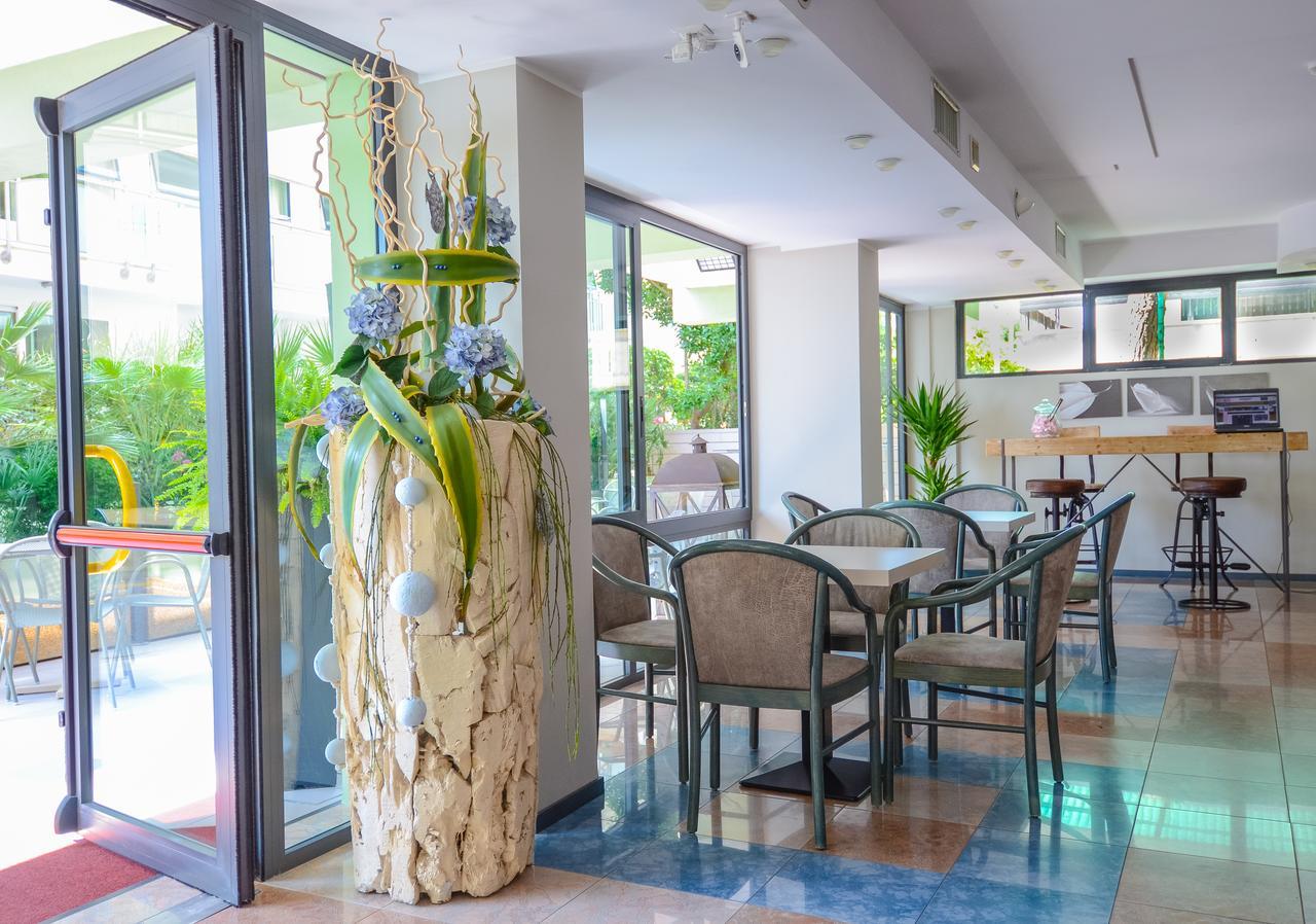 Hotel Nevada Bellaria-Igea Marina Eksteriør billede